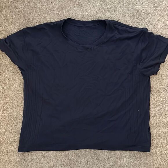Lululemon Blue Tee 10 NEW - Picture 1 of 4
